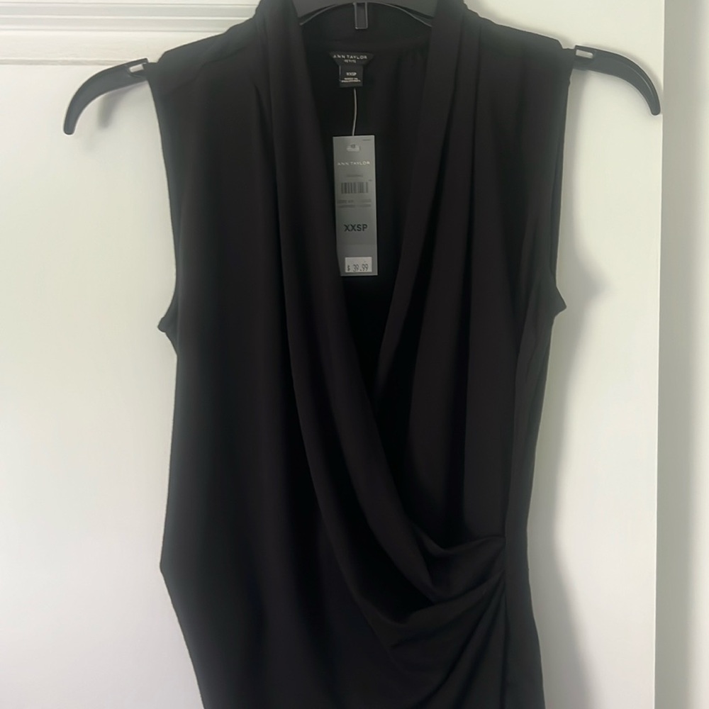 ANN TAYLOR SIZE XXSP BLACK TOP SHIRT WRAP SLEEVELESS NWT